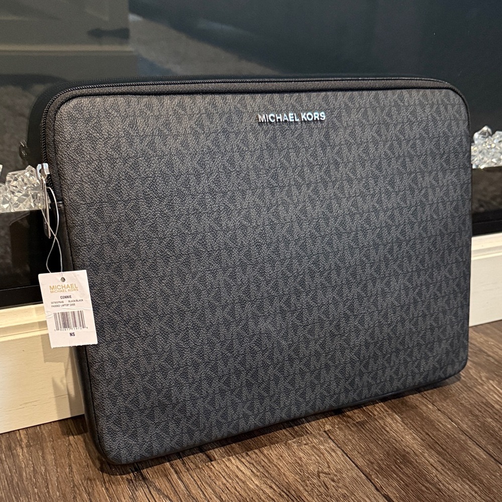 Michael Kors Connie Black & Gray Patterned Laptop Sleeve Bag
